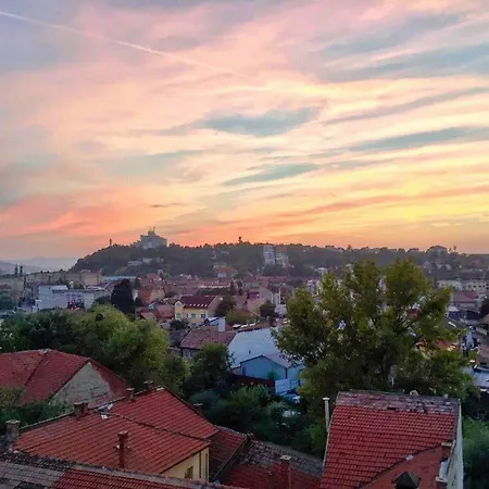 Cozy In The Center Of Apartment