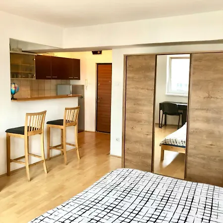 Cozy In The Center Of *